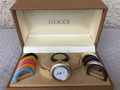 vintage gucci bangle bezel watch